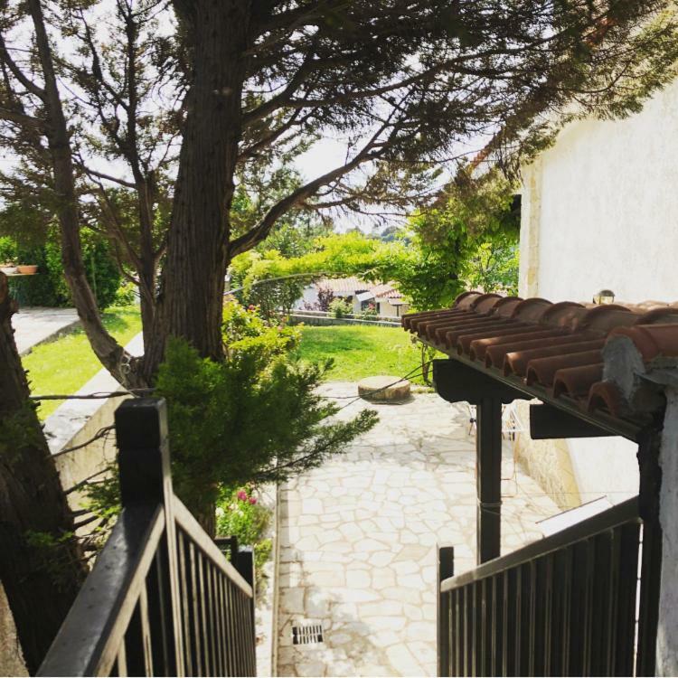 Bright & Spacious Seaview Villa 시비리 외부 사진