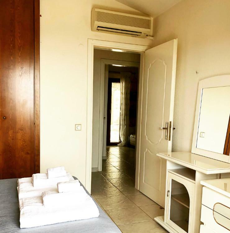 Bright & Spacious Seaview Villa 시비리 외부 사진